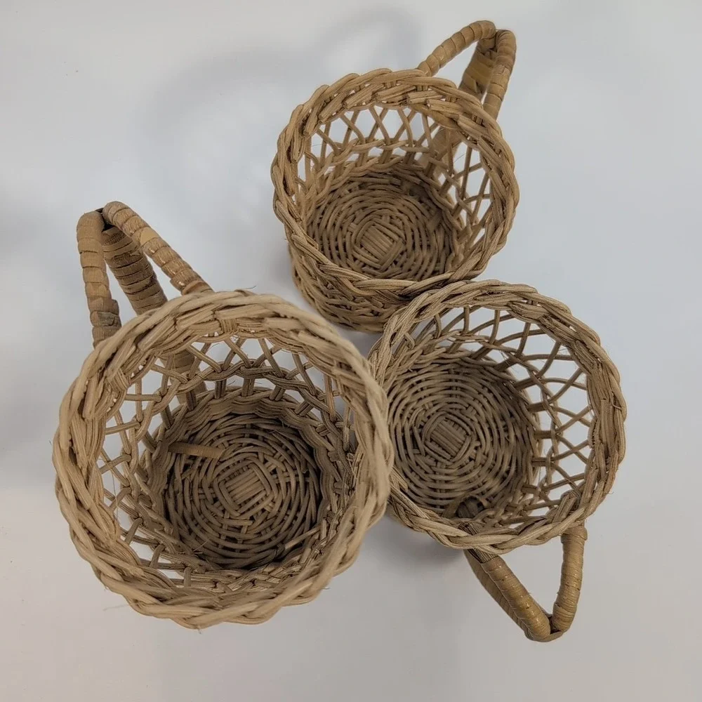 3 Vtg Rattan Wicker Boho Woven Cup Holders with Handles and Glass Cup‎ Inserts